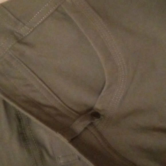 Woman's Kuhl short pants - Picture 6 of 8